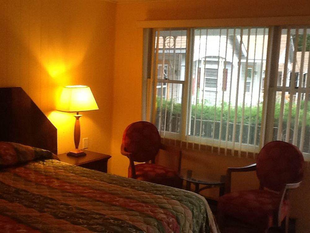 King Hendrick Motel And Suites Lake George Kültér fotó