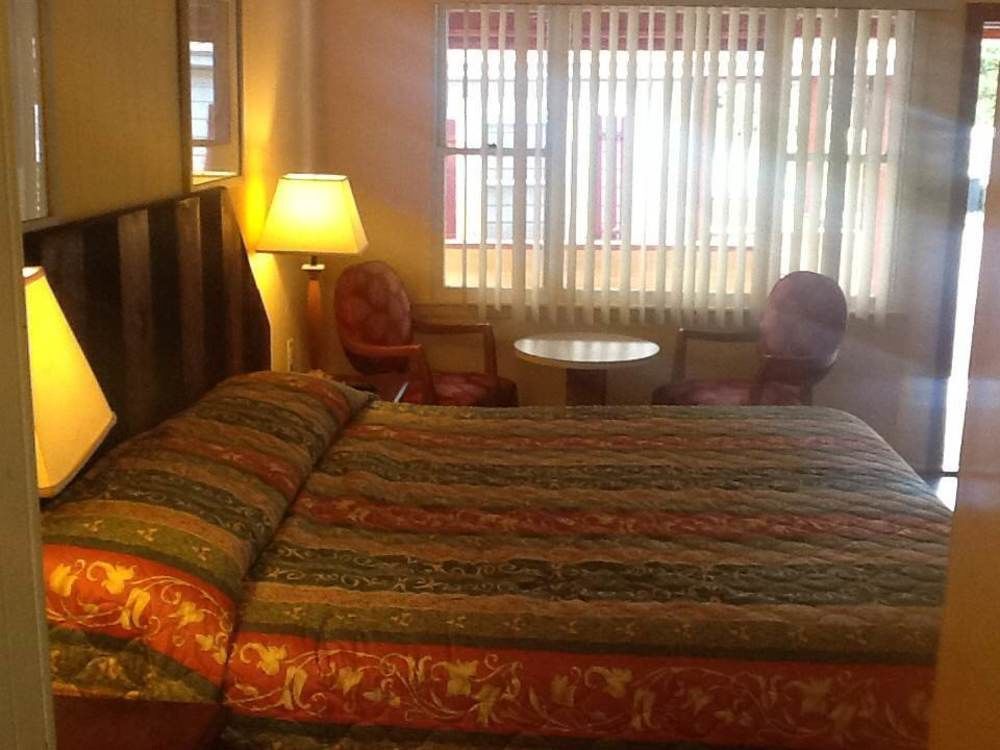 King Hendrick Motel And Suites Lake George Kültér fotó